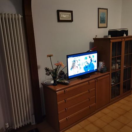 Camera In Appartamento Pordenone Esterno foto